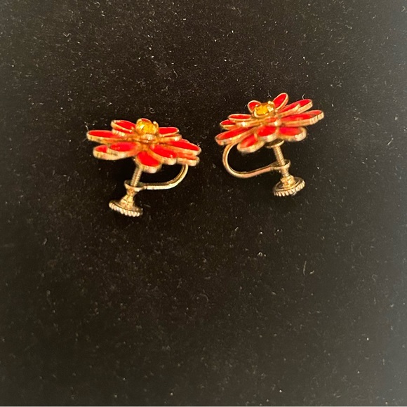 Weiss  Vintage Screw Back Earrings - Picture 4 of 6